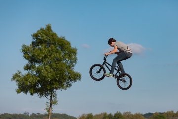 there is no E.T. around