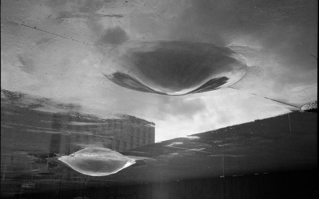 gravity in the sky / la gravité dans le ciel